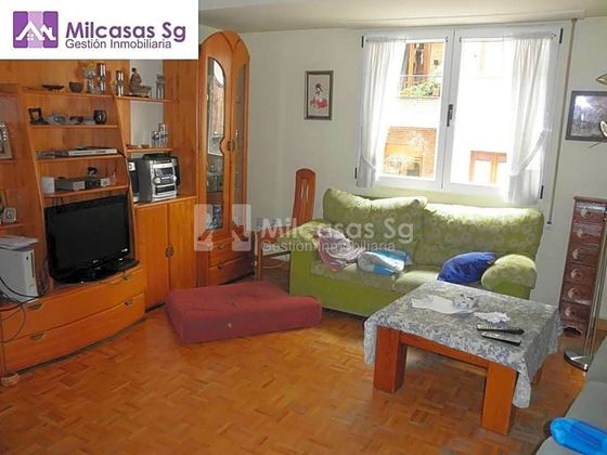 Foto 1 de Piso en venta en Centro - Segovia de 4 habitaciones con terraza y balcón