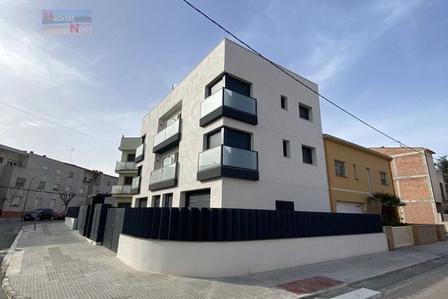 Foto 1 de Casa adossada en venda a calle Zaragoza de 3 habitacions amb terrassa i garatge