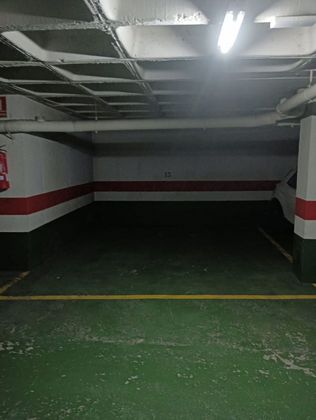Foto 2 de Venta de garaje en calle De Los Predicadores de 18 m²