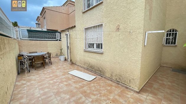 Foto 2 de Casa adosada en venta en Nucia (la) de 4 habitaciones con terraza