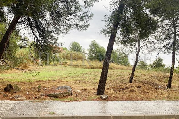 Foto 1 de Venta de terreno en Begues de 964 m²