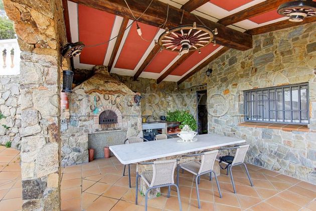 Foto 2 de Venta de chalet en Sant Fost de Campsentelles de 4 habitaciones con terraza y piscina