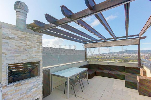 Foto 2 de Venta de ático en Fontsanta - Fatjó de 3 habitaciones con terraza y piscina