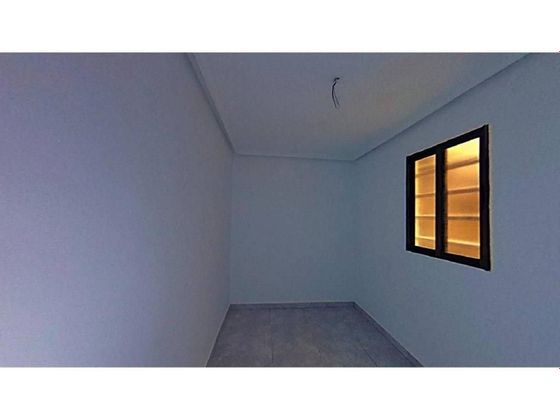 Foto 1 de Piso en venta en La Prosperitat de 2 habitaciones y 65 m²