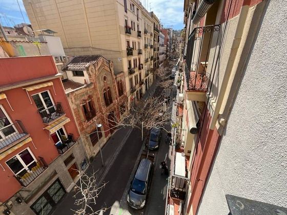 Foto 1 de Pis en venda a El Poble Sec - Parc de Montjuïc de 3 habitacions amb balcó