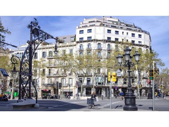 Foto 2 de Piso en venta en El Gòtic de 4 habitaciones con terraza y ascensor