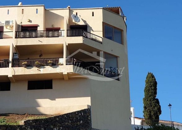 Foto 1 de Venta de casa en San Miguel de Abona de 3 habitaciones con terraza y garaje