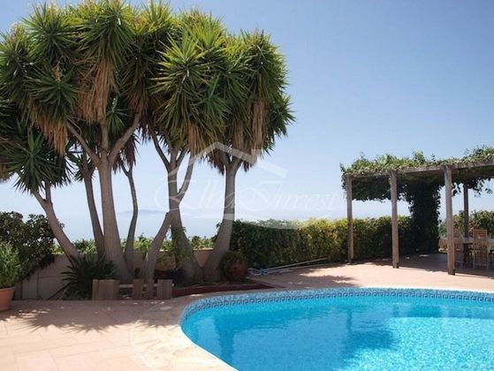 Foto 2 de Venta de casa en Guía de Isora interior de 4 habitaciones con terraza y piscina