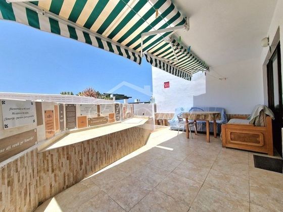 Foto 2 de Venta de dúplex en Costa Adeje de 3 habitaciones con terraza y balcón