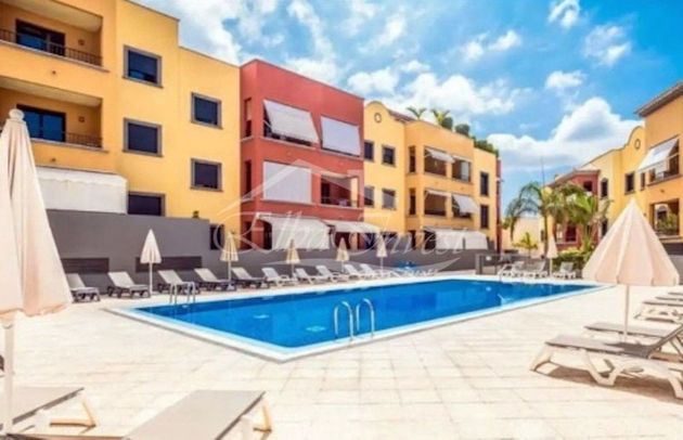 Foto 2 de Pis en venda a Adeje ciudad de 3 habitacions amb terrassa i piscina