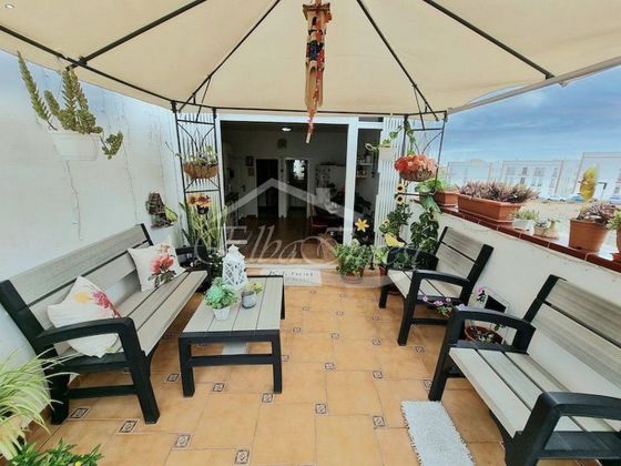 Foto 2 de Casa en venda a San Isidro de 4 habitacions amb terrassa i balcó