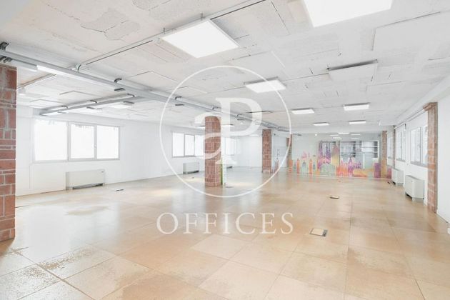 Foto 2 de Alquiler de oficina en La Barceloneta de 623 m²