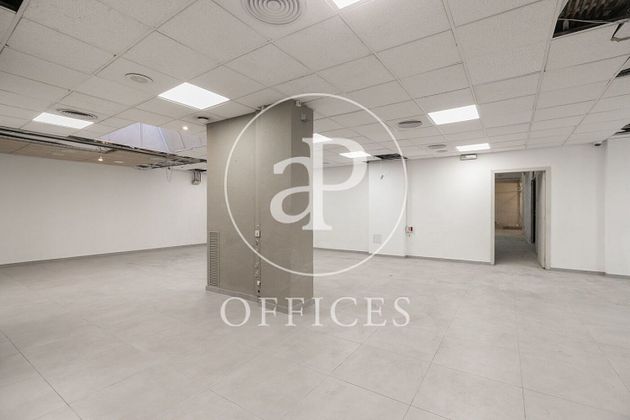 Foto 2 de Oficina en venta en La Sagrera de 511 m²