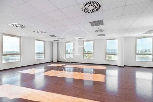 Foto 2 de Oficina en alquiler en La Marina del Prat Vermell de 918 m²