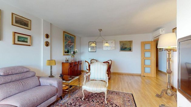 Foto 2 de Pis en venda a calle De Celso Emilio Ferreiro de 3 habitacions amb terrassa i garatge