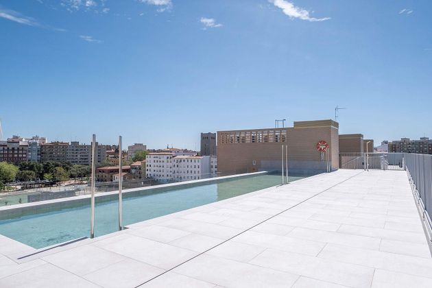 Foto 2 de Piso en alquiler en calle De Santiago Guallar de 3 habitaciones con terraza y piscina