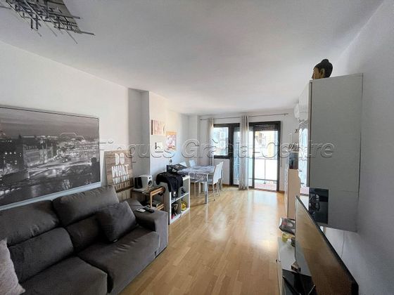 Foto 1 de Piso en venta en Gràcia de 3 habitaciones con piscina y balcón