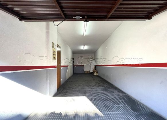 Foto 1 de Casa en venta en Centre - Sabadell de 5 habitaciones con terraza y garaje