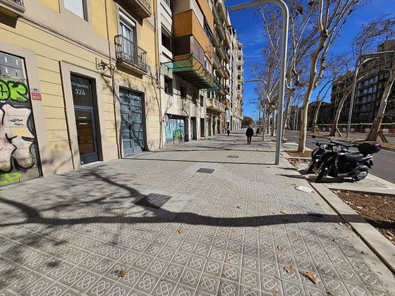 Foto 1 de Venta de local en La Sagrada Família de 173 m²