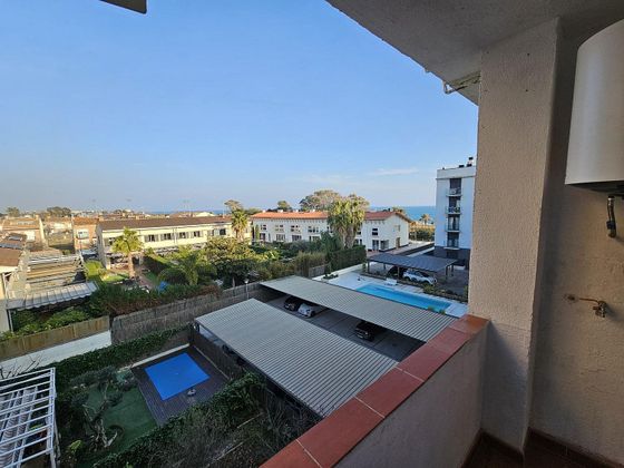 Foto 1 de Pis en venda a Centre - Pineda de Mar de 2 habitacions amb terrassa i balcó