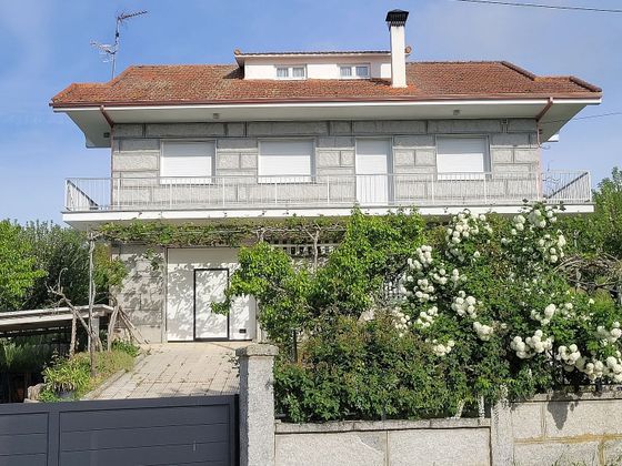 Foto 1 de Xalet en venda a Allariz de 5 habitacions amb terrassa i garatge