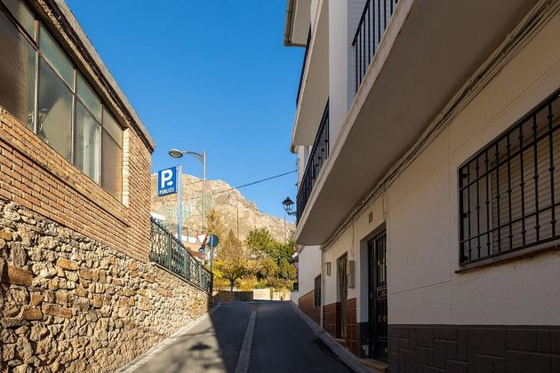 Foto 2 de Piso en venta en Guejar Sierra de 3 habitaciones con terraza y balcón