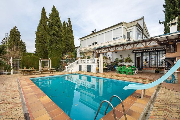 Foto 1 de Xalet en venda a Barrio de la Vega de 4 habitacions amb terrassa i piscina