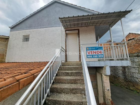 Foto 2 de Casa rural en venda a Castrelo de Miño de 4 habitacions amb jardí i balcó