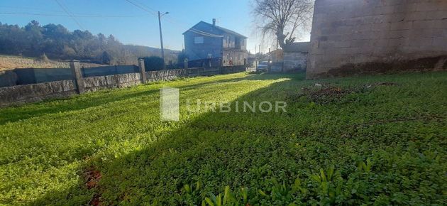 Foto 2 de Casa rural en venda a Amoeiro de 4 habitacions amb terrassa i garatge