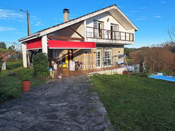Foto 2 de Chalet en venta en Punxín de 4 habitaciones con terraza y piscina