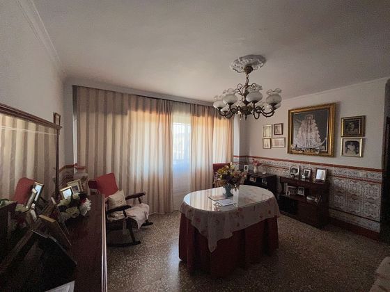 Foto 2 de Pis en venda a calle Hernán Cortés de 3 habitacions amb terrassa i aire acondicionat