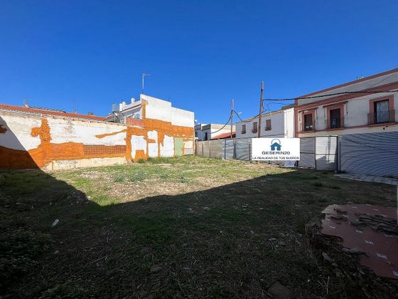 Foto 2 de Venta de terreno en avenida De Andalucía de 363 m²