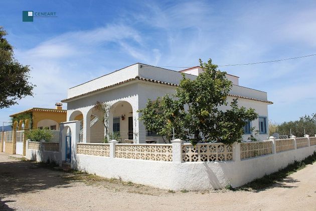 Foto 1 de Casa en lloguer a Oliva Playa de 3 habitacions amb terrassa i jardí
