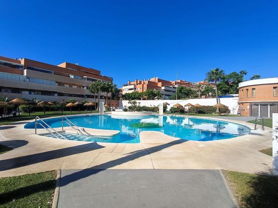 Foto 2 de Àtic en venda a El Pinillo de 3 habitacions amb terrassa i piscina