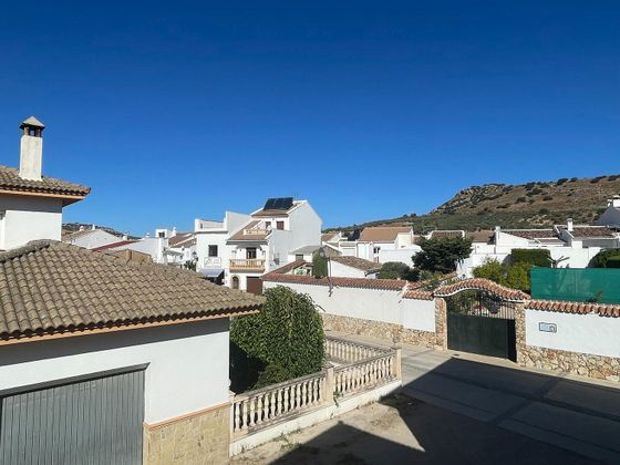 Foto 2 de Casa en venda a Cuevas del Becerro de 3 habitacions amb terrassa i balcó