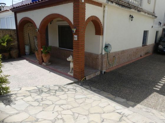 Foto 2 de Chalet en venta en Regueral - Prat d'en Forés de 4 habitaciones con terraza y piscina