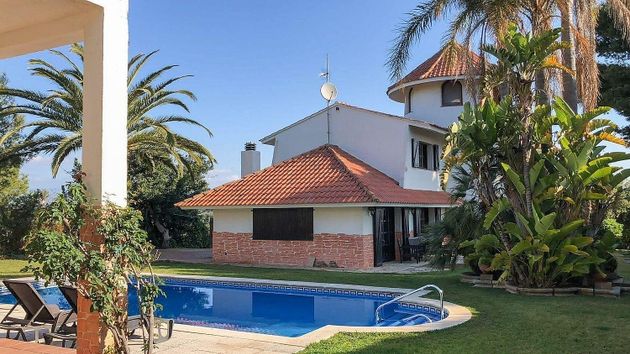 Foto 1 de Casa en venda a Cap Salou de 6 habitacions amb terrassa i piscina