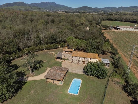 Foto 2 de Casa rural en venda a calle Afores de 4 habitacions amb terrassa i piscina