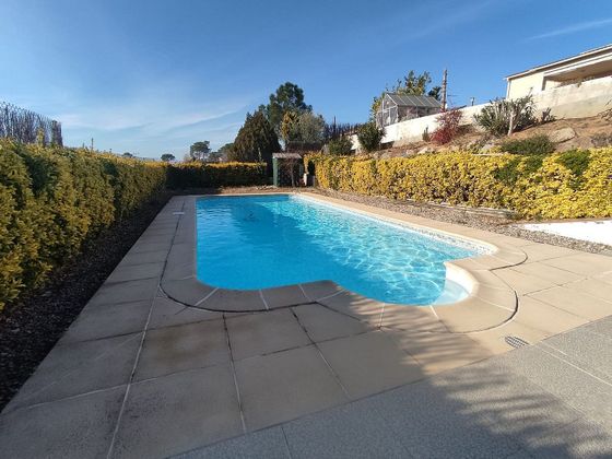 Foto 1 de Xalet en venda a Sils de 4 habitacions amb terrassa i piscina