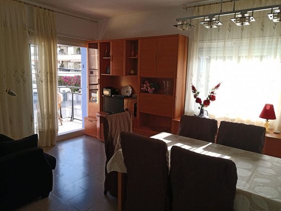 Foto 2 de Piso en alquiler en Segur Platja de 2 habitaciones con terraza y muebles