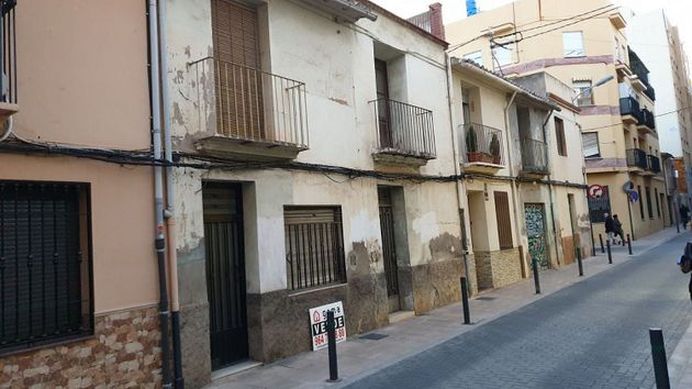 Foto 1 de Casa en venda a calle Del Compte Noronya de 1 habitació amb garatge