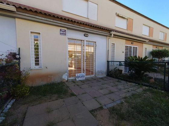 Foto 2 de Casa en venda a El Balcó - Jaume I de 2 habitacions amb terrassa i piscina