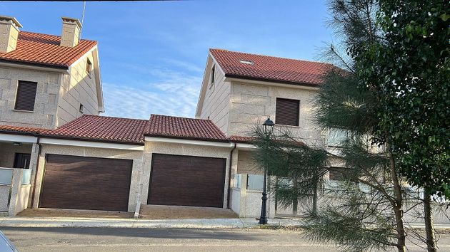 Foto 1 de Casa en venda a calle Atalaia de 4 habitacions amb terrassa i garatge