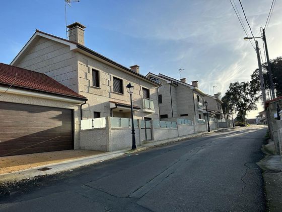 Foto 2 de Casa en venta en calle Atalaia de 4 habitaciones con terraza y garaje