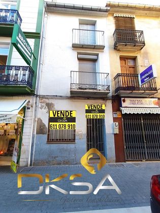 Foto 1 de Chalet en venta en Centro - Villarreal de 8 habitaciones con terraza