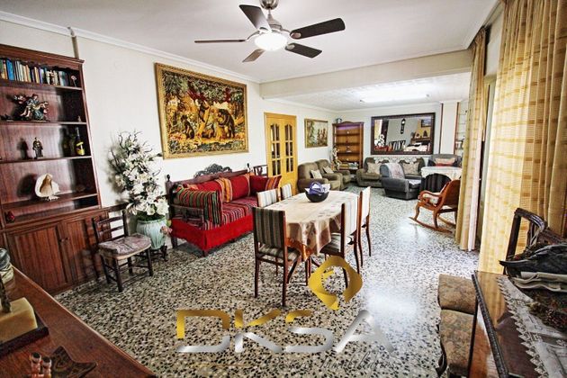 Foto 2 de Xalet en venda a El Pilar de 4 habitacions amb terrassa i garatge