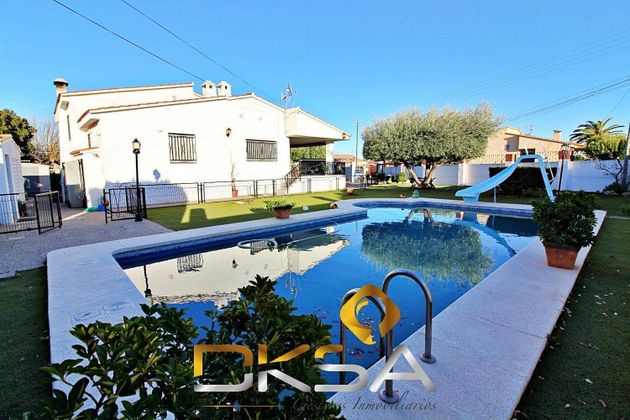 Foto 2 de Xalet en venda a Les Boqueres-Zona norte de 4 habitacions amb terrassa i piscina