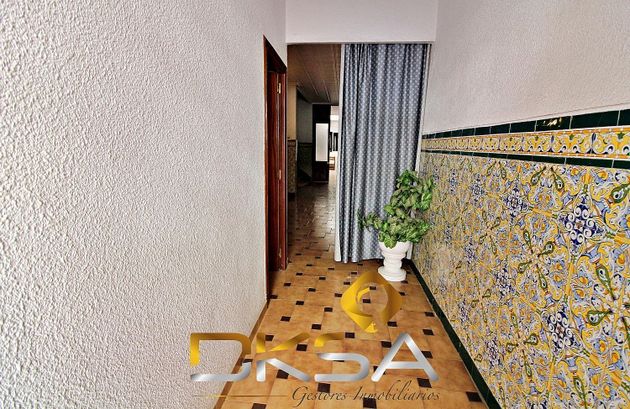 Foto 2 de Xalet en venda a Madrigal de 5 habitacions amb terrassa i balcó