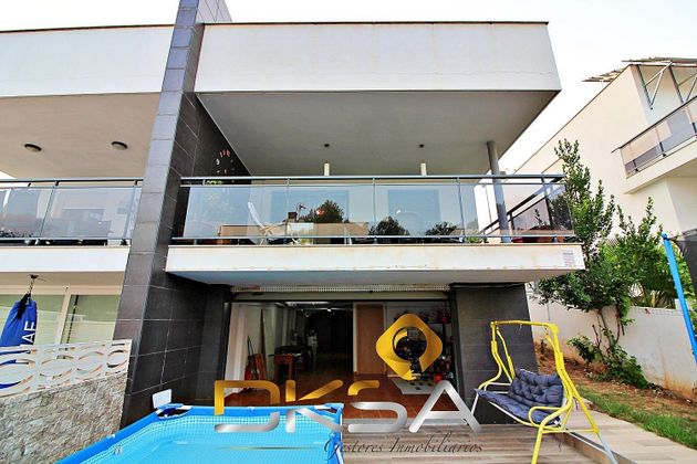 Foto 1 de Casa adosada en venta en Alcora, l´ de 3 habitaciones con terraza y piscina