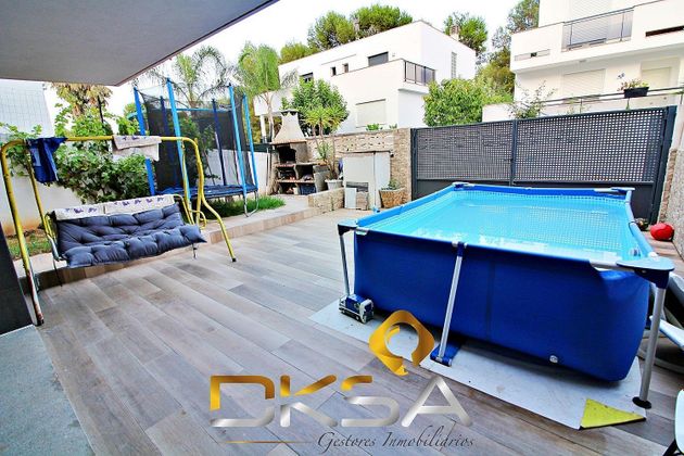 Foto 2 de Casa adossada en venda a Alcora, l´ de 3 habitacions amb terrassa i piscina